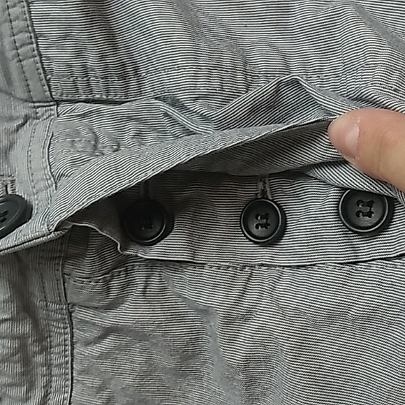 Unis Women's Shorts size 36 waist. Blue and White striped button fly with a tie. - Picture 6 of 7